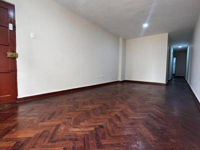 Bre&ntilde;a | 60 m&sup2; | 2 Dorm. Amplios | Piso de Parquet | Piso 2 | S/ 1,400