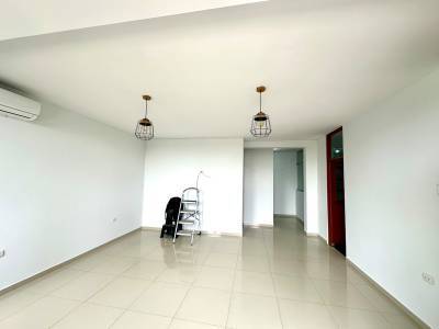 Alquiler de acogedor departamento en 2do piso - urbanizacion lourdes - piura