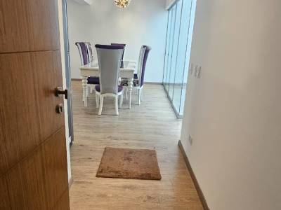 Alquiler de departamento con terrazas en primer piso &ndash; miraflores